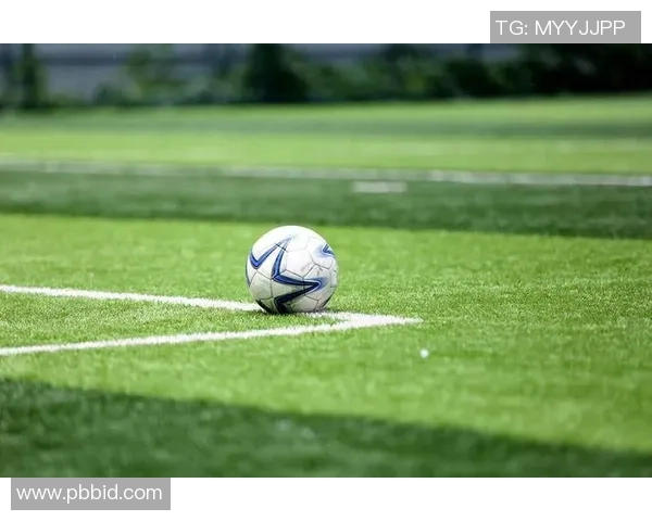 重庆足球队的团队协作揭秘:如何在绿茵场上实现完美配合与默契合作 重庆足球队的团队协作揭秘:如何在绿茵场上实现完美配合与默契合作